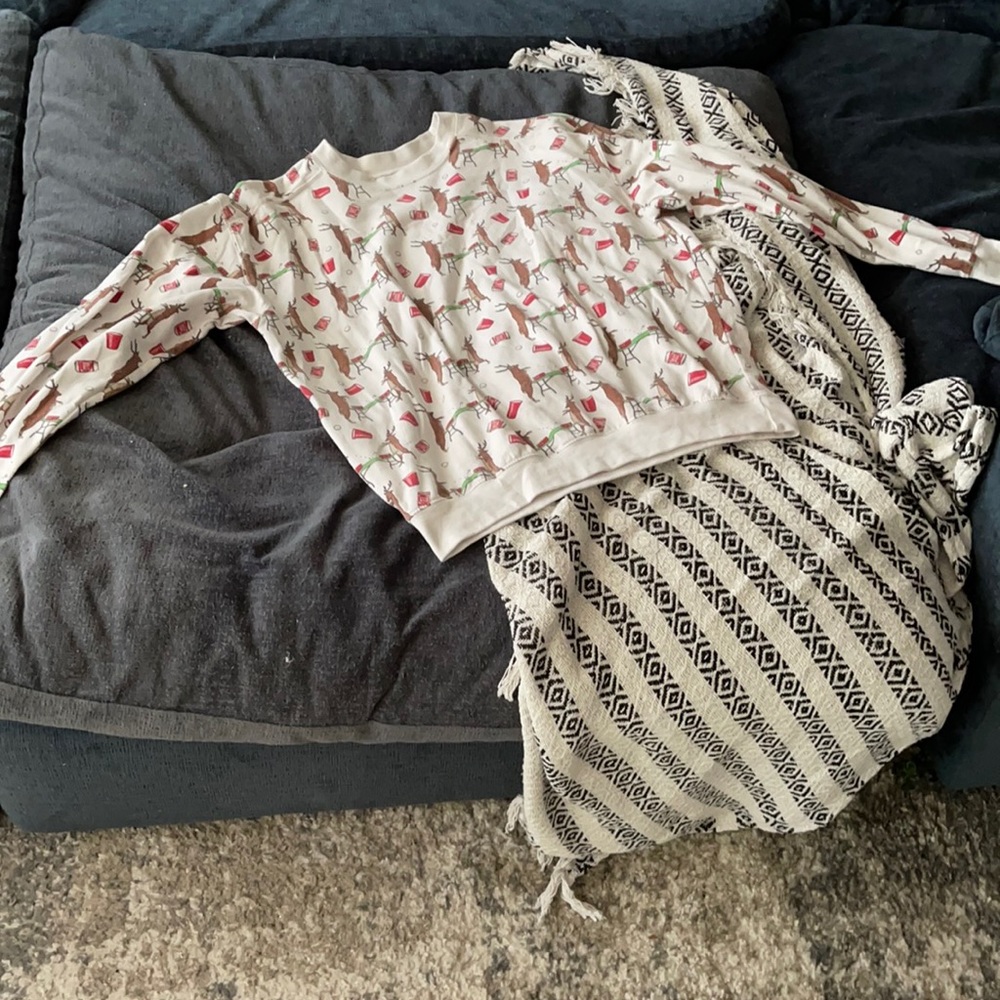 DEER PONG novelty Christmas sweater, LG